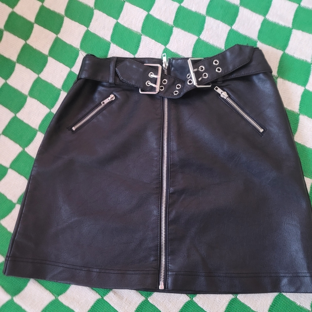 Haute Monde Faux Leather Black  Skirt Sz Med